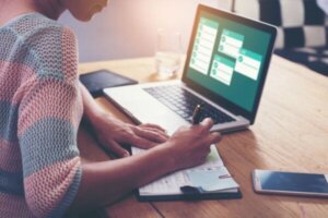 Slik administrerer du gjentakende oppgaver