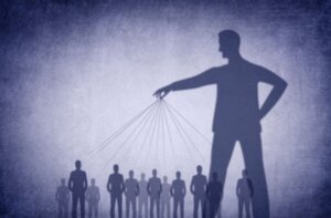 Hva er tvangsorganisasjoner og hvorfor er de farlige?