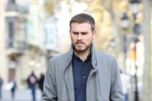 Hvorfor føler du at alle ser på deg?