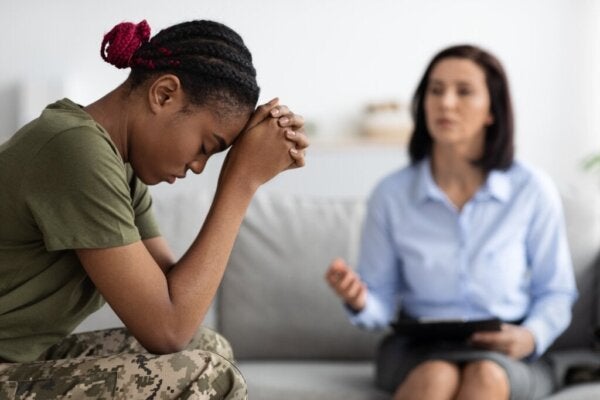 Tap av selvbevissthet på grunn av PTSD