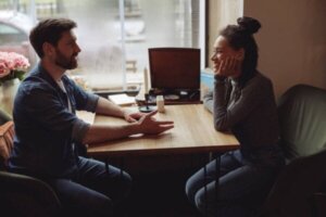 Syv av mytene om kjemi mellom mennesker