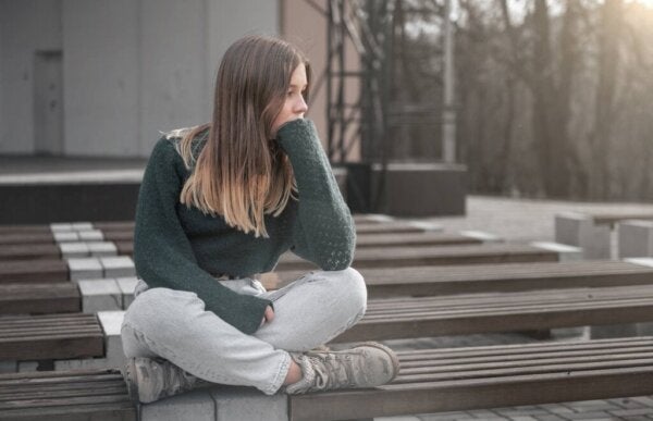 Emosjonelle psykopatologier etter motgang