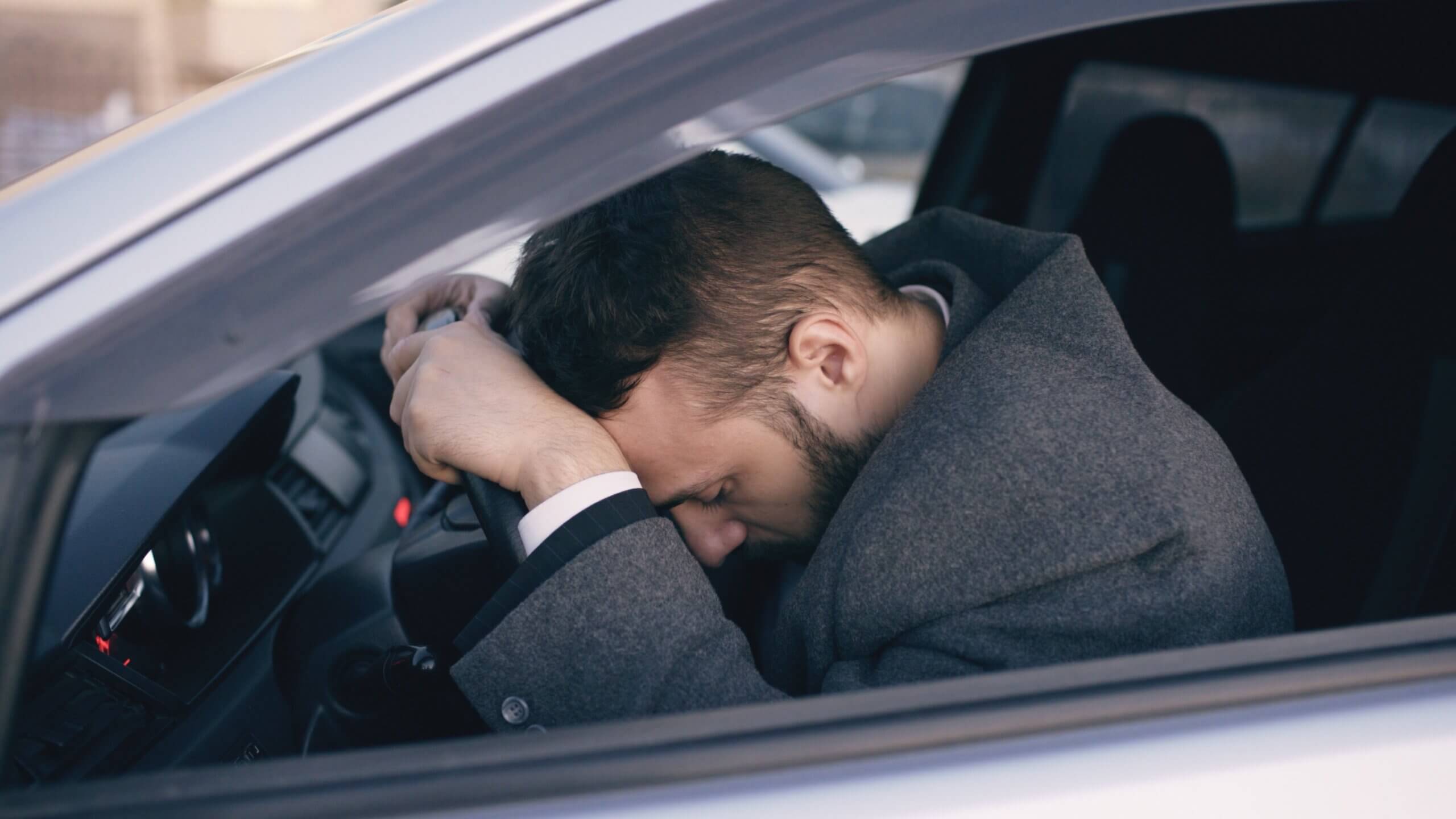 Midt i trafikkstøyen er det avgjørende å lære seg å beholde roen for å redusere stress.