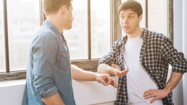 Dette er den sunneste måten å reagere på når noen føler seg overlegen